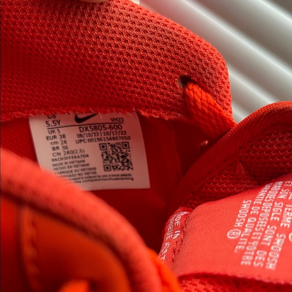 Nike Air Force 1 in Bold Red with White Details - Picture 6 of 7